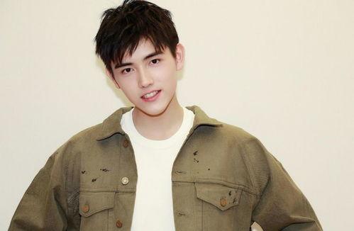 王逗逗身份背景