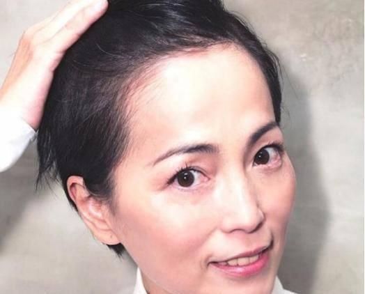 林正英女友苑琼丹照片,林正英挚爱，影视圈璀璨星光的背后