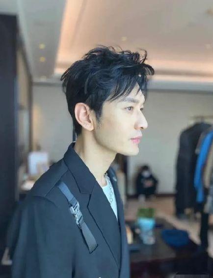 浪漫型人明星,揭秘浪漫型明星的璀璨魅力