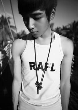 男生背影生活照