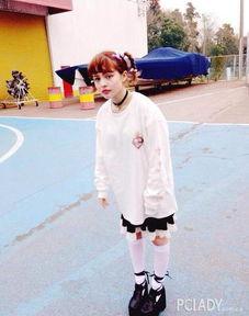 嫩模娜娜照片,青春魅力，光影流转